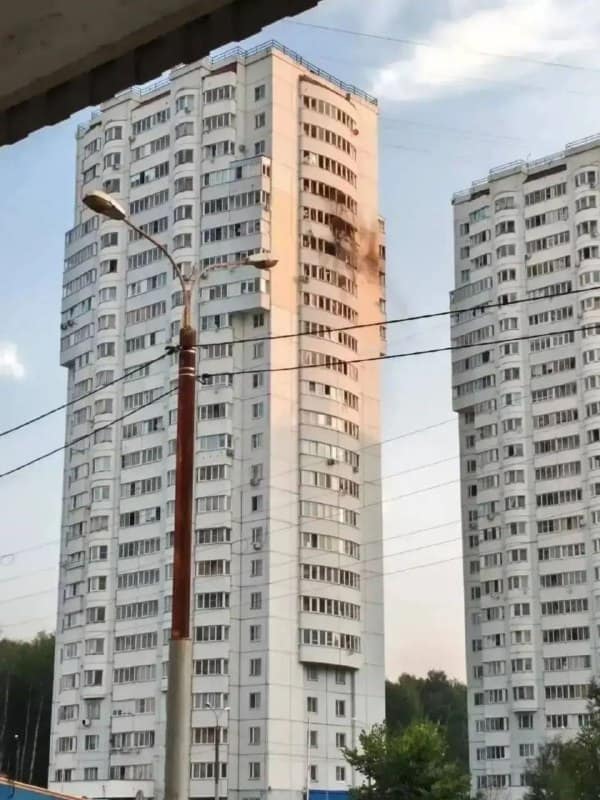 Сегодня ночью и утром силы ПВО отразили атаку БПЛА на Подмосковье, сообщает губернатор Андрей Воробьев.