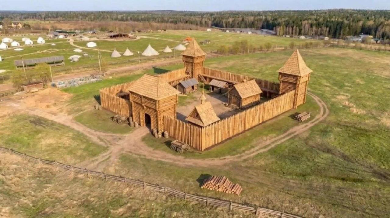 Русская крепость с тремя башнями вырастет у этнопарка «Кочевник» — фото 1 из 1